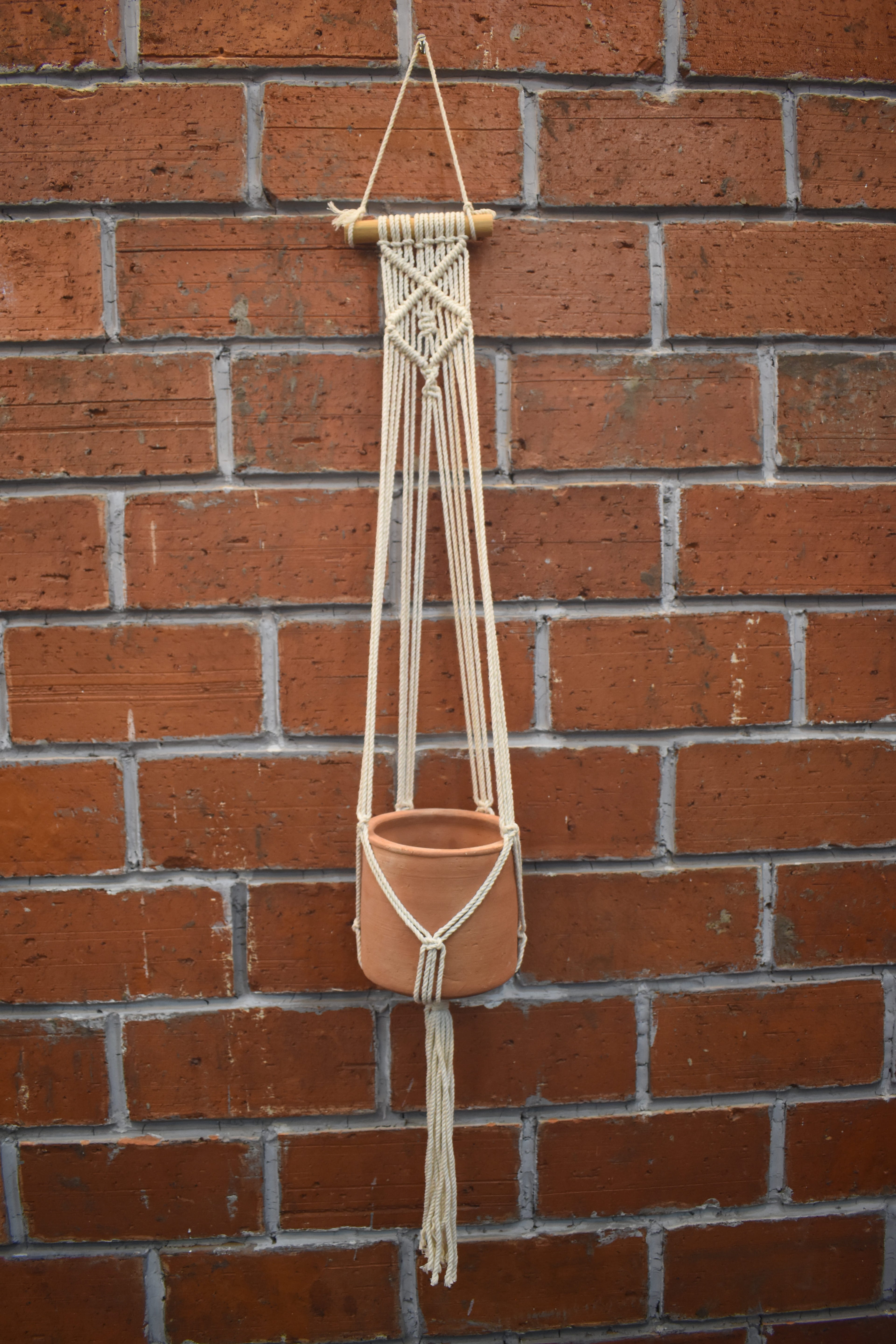 Nova-Macramé Plant Holder