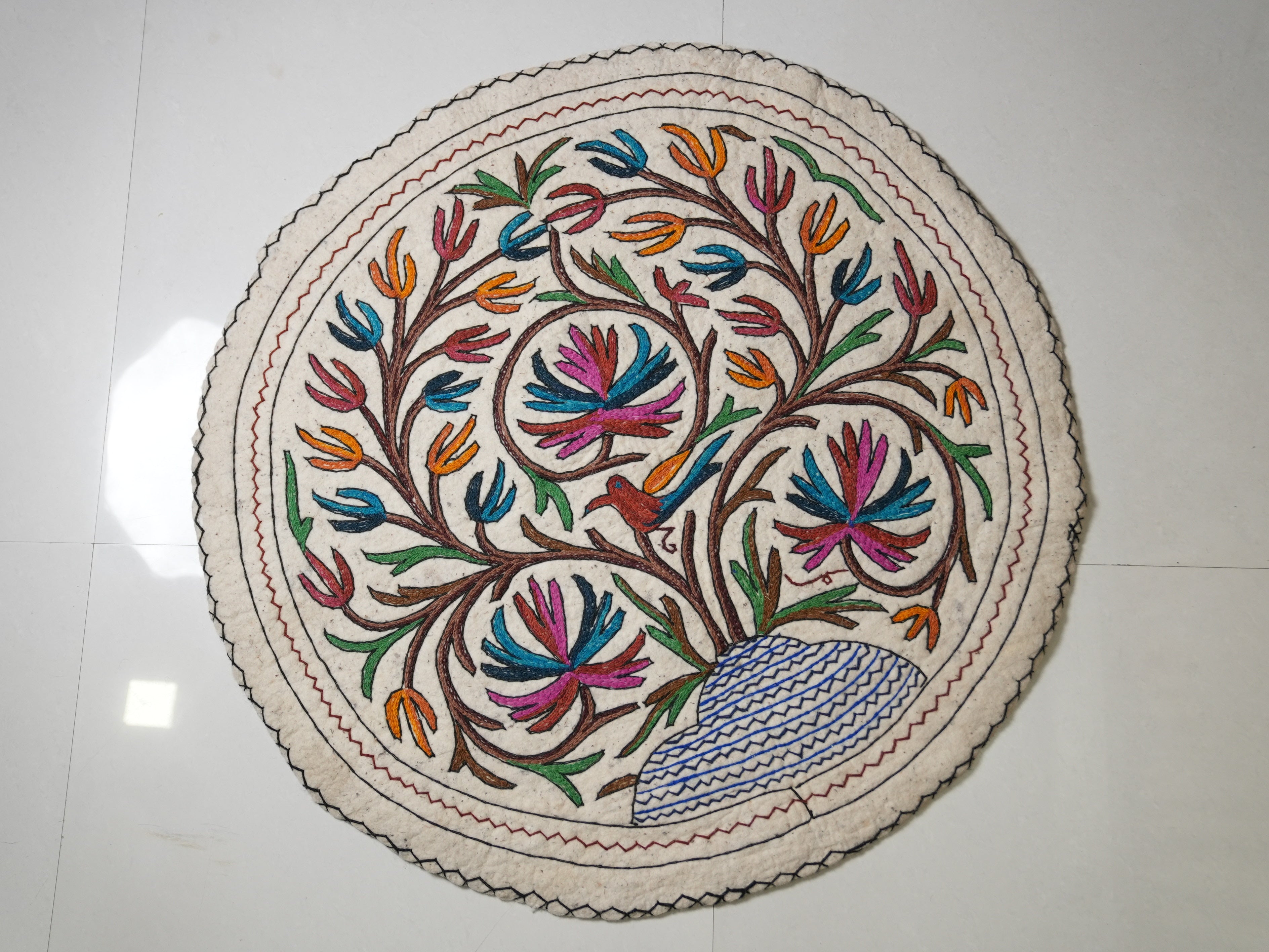 Fragrant Echoes- Round Rug