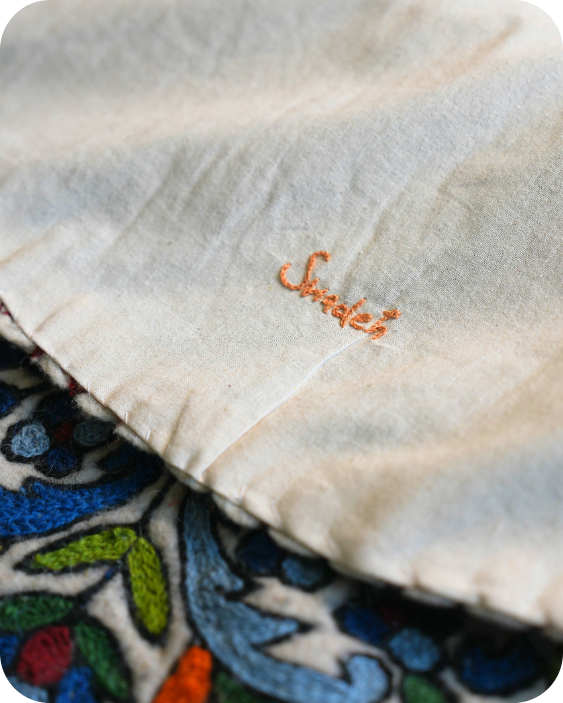 Raj Bagh - Round Rug