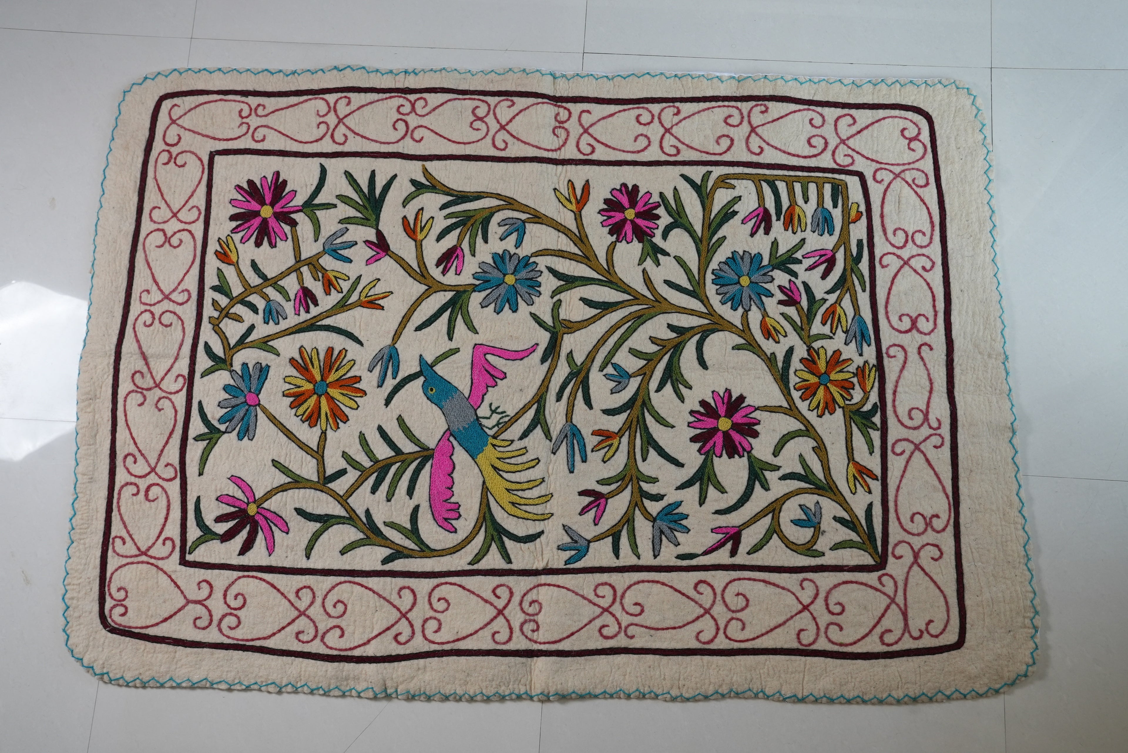 Living Room Rug - Floral Noor